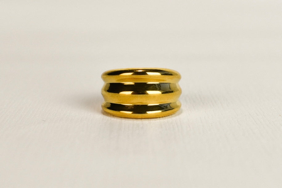 Saint Ring