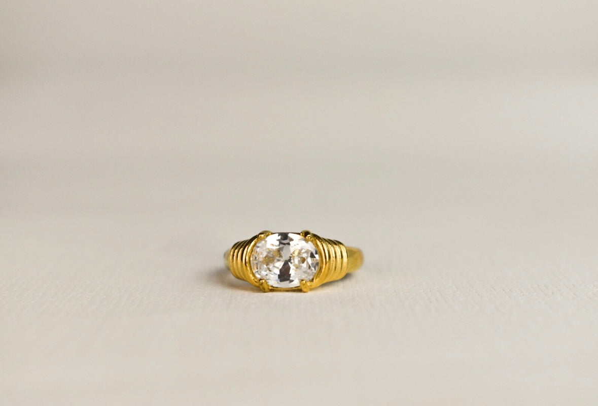 Thea Ring