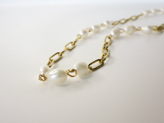 Grace Pearl Necklace