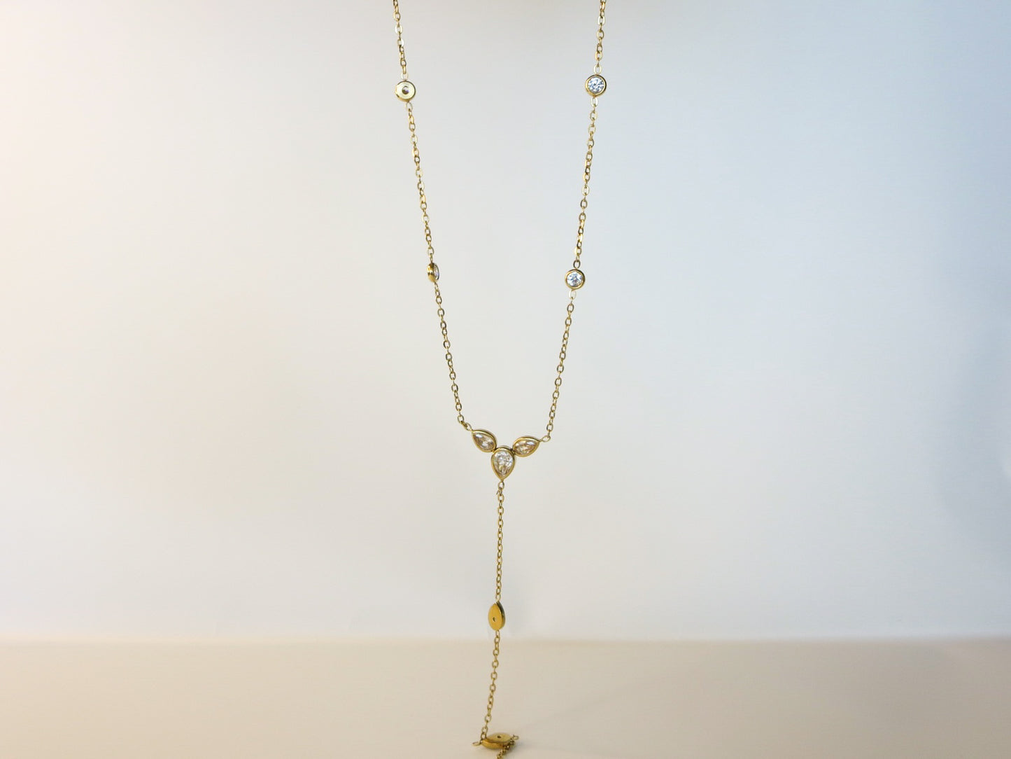 Naia Necklace